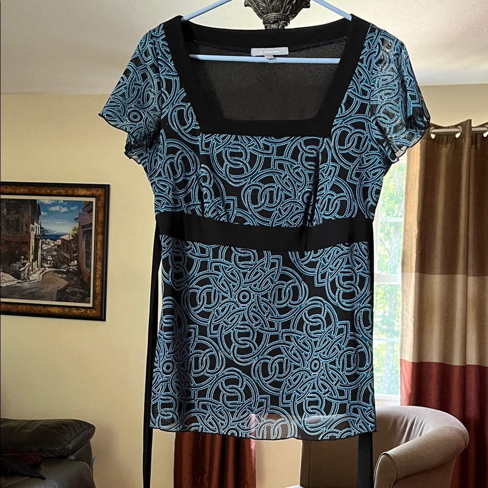 NY Collection Black and Blue Geometric Top